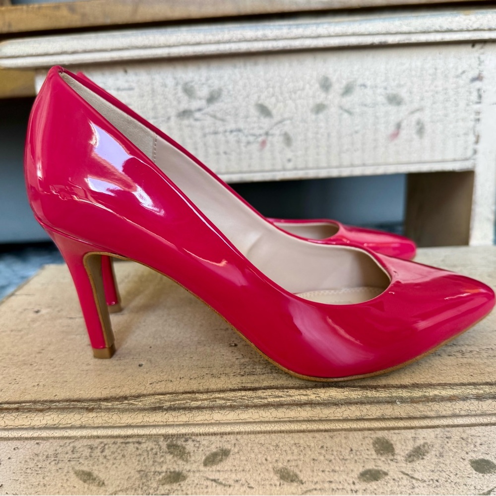 Kelly & Katie Pink Heels - Picture 2 of 4